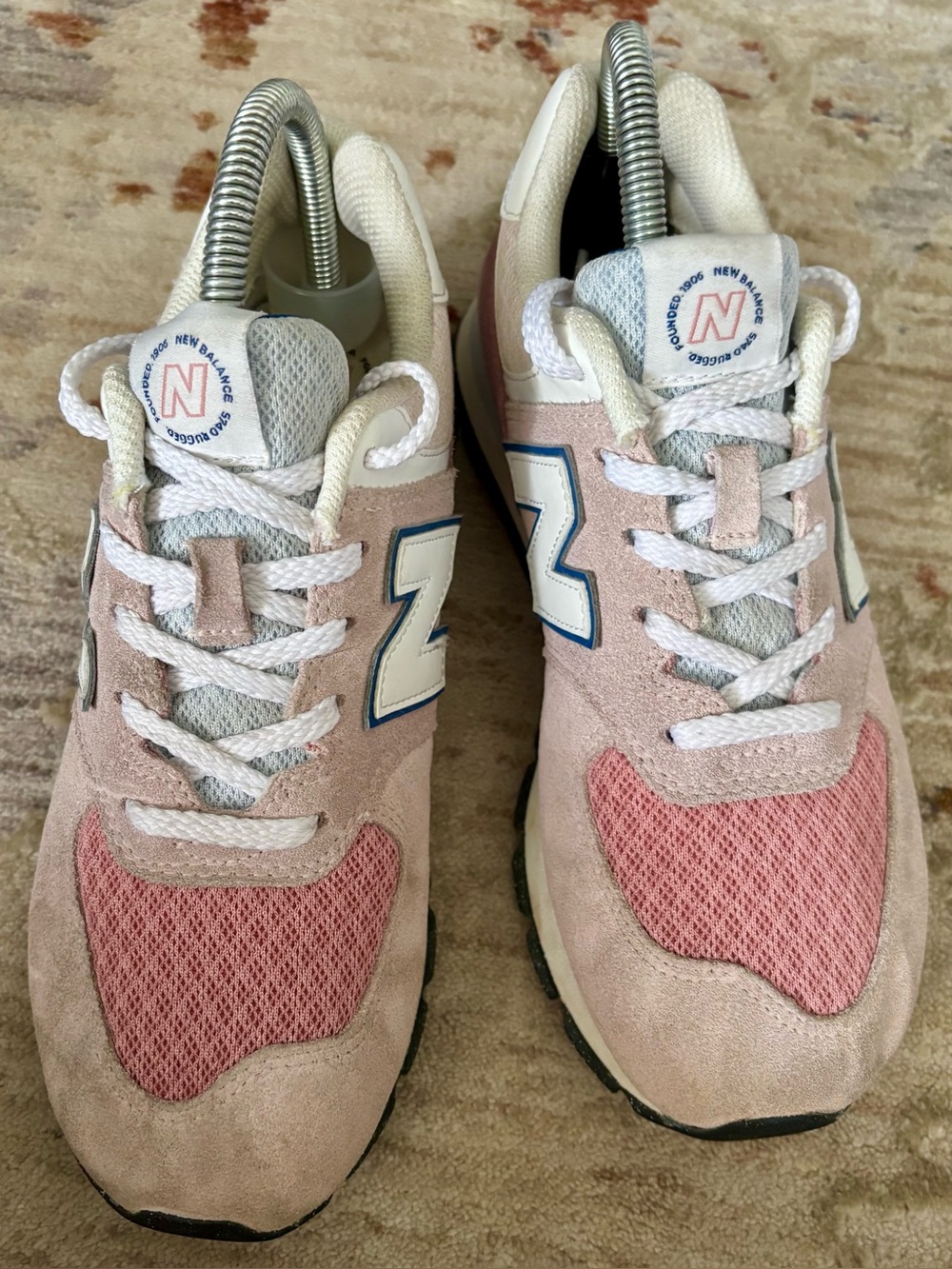 New Balance 574 in Hazy Rose Youth Sneakers